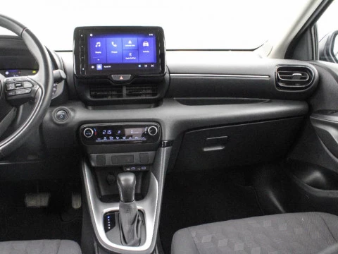 Toyota Yaris YA Yaris - MC24