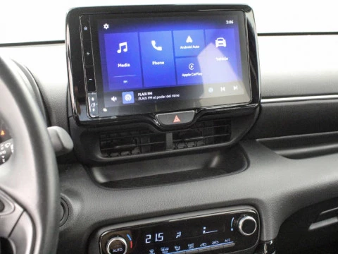 Toyota Yaris YA Yaris - MC24