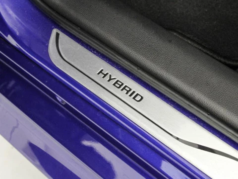 Toyota Yaris YA Yaris - MC24