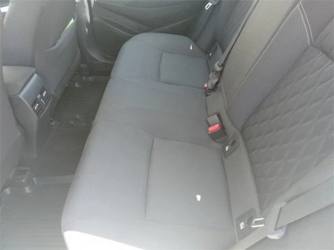 Toyota Corolla Sedan Active Tech 125H e-CVT