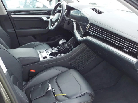 Volkswagen Touareg eHybrid Eleg 3.0 V6 TSI 280kW Tip 4M