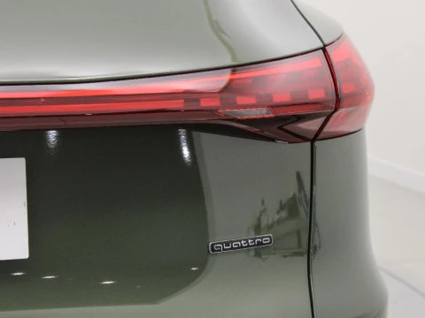 Audi Q5 2.0 E-HYBRID 220KW BLACK LINE S TR QUATT 299 5P