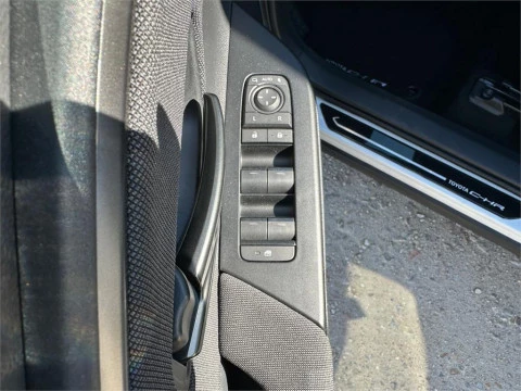 Toyota C-HR C-HR 220PH Advance