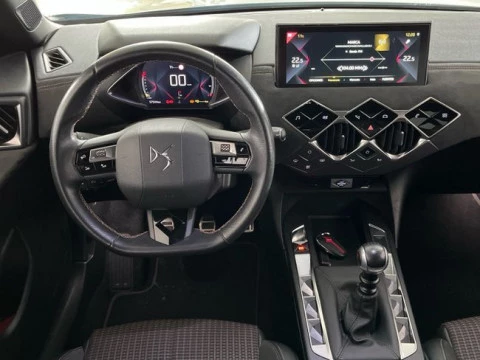 DS 3 Crossback PureTech 73 kW Manual PERFORMANCE LINE