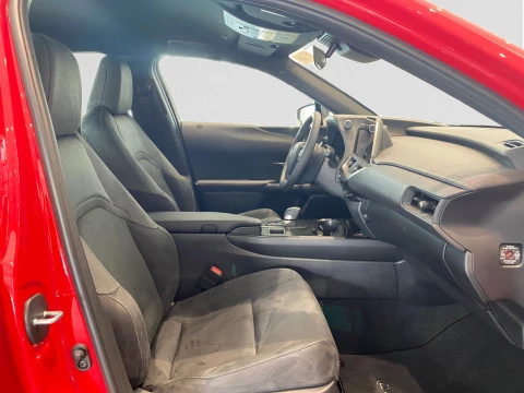 Lexus UX 2.0 300h UX Plus