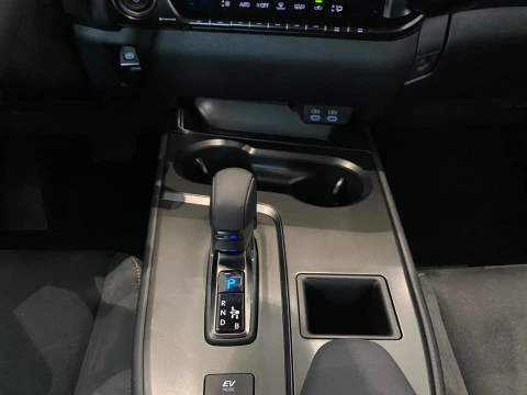 Lexus UX 2.0 300h UX Plus