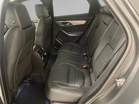 Jaguar F-Pace 2.0D I4 204PS AWD Auto MHEV R-Dynamic SE