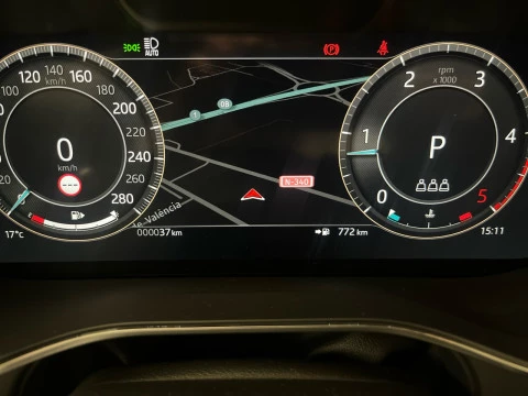 Jaguar F-Pace 2.0D I4 204PS AWD Auto MHEV R-Dynamic SE