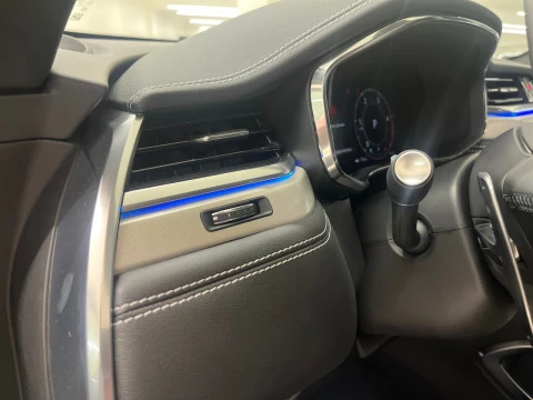 Jaguar F-Pace 2.0D I4 204PS AWD Auto MHEV R-Dynamic SE