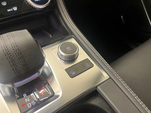 Jaguar F-Pace 2.0D I4 204PS AWD Auto MHEV R-Dynamic SE