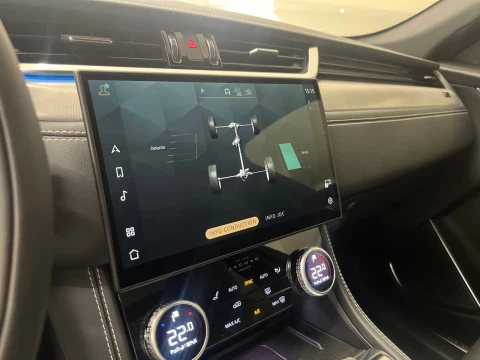 Jaguar F-Pace 2.0D I4 204PS AWD Auto MHEV R-Dynamic SE