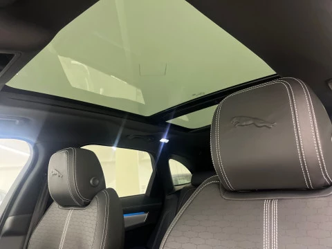 Jaguar F-Pace 2.0D I4 204PS AWD Auto MHEV R-Dynamic SE