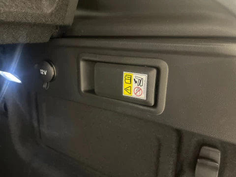 Jaguar F-Pace 2.0D I4 204PS AWD Auto MHEV R-Dynamic SE