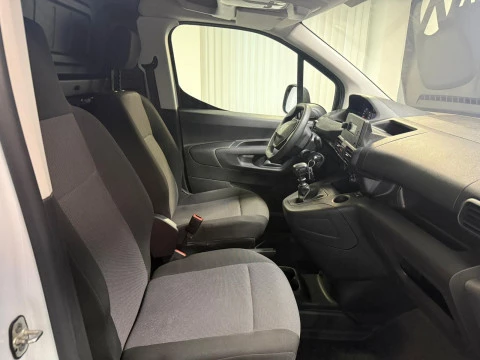 Peugeot Partner Pro Standard 600kg BlueHDi 73kW