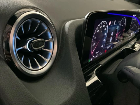 Mercedes-Benz GLA 200 D