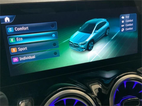 Mercedes-Benz GLA 200 D