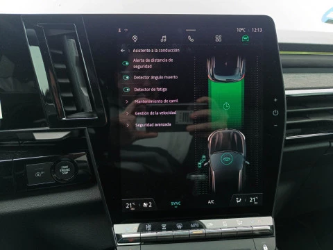 Renault Austral TECHNO MILD HYBRID 140CV (103KW)