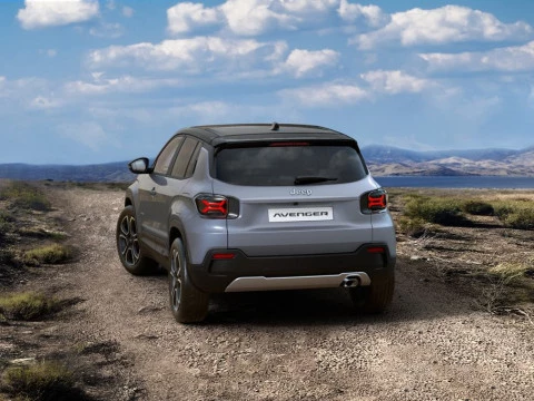 Jeep Avenger 1.2 eHybrid 74kW (100CV) Summit