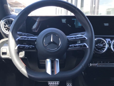 Mercedes-Benz Clase A  180 Compacto