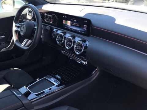 Mercedes-Benz Clase A  180 Compacto