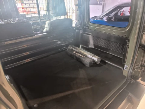 Suzuki Jimny 1.5 L PRO