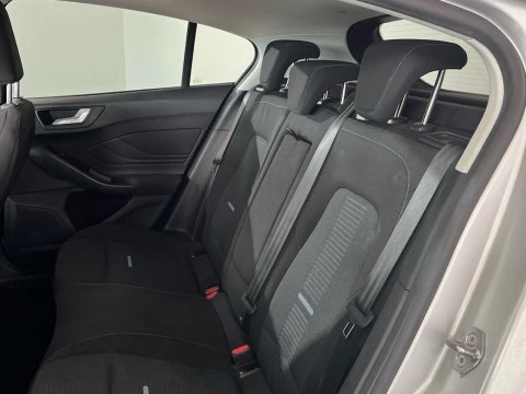 Ford Focus 1.0 Ecoboost MHEV 114kW Active