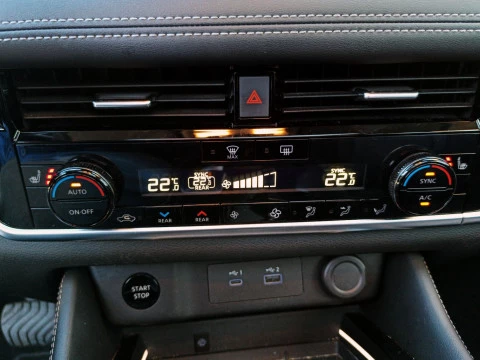 Nissan X-Trail 1.5 HEV E-4ORCE 213 TEKNA 5P