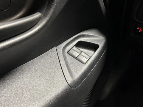 Peugeot 108 Active VTi 52kW (72CV)