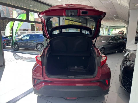 Toyota C-HR Hybrid Advance