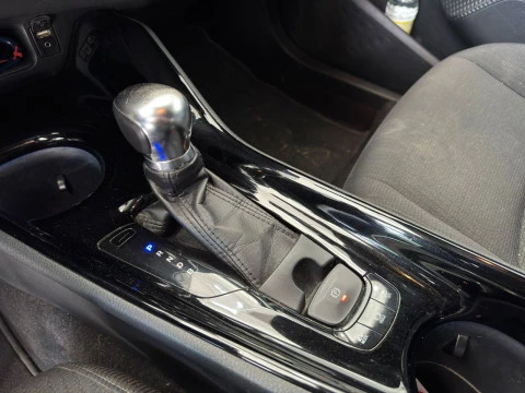 Toyota C-HR Hybrid Advance