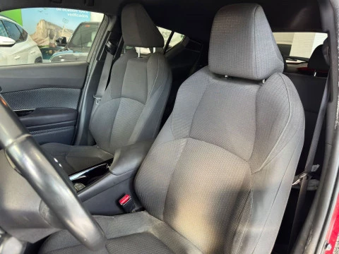 Toyota C-HR Hybrid Advance