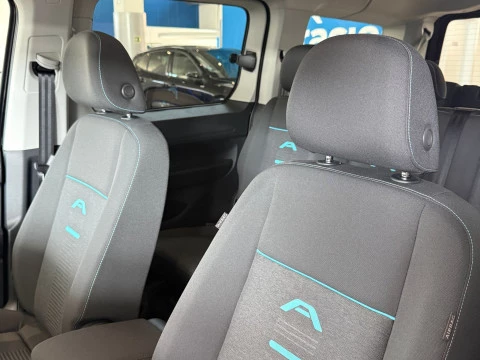 Ford Grand Tourneo Connect 1.5 Ecoboost PHEV Active Auto