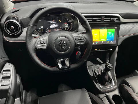 MG ZS Luxury 1.5VTI-tech - Naranja