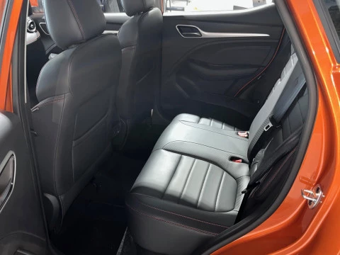 MG ZS Luxury 1.5VTI-tech - Naranja