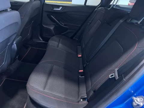Ford Focus 1.0 Ecoboost MHEV 114kW ST-Line