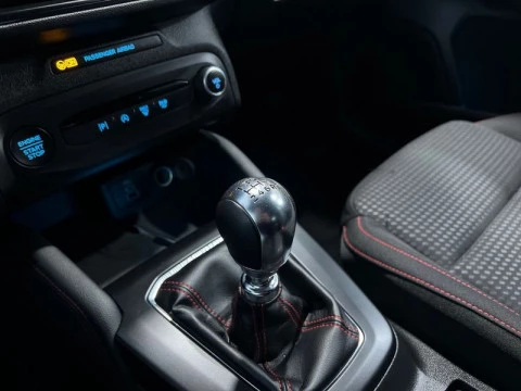 Ford Focus 1.0 Ecoboost MHEV 114kW ST-Line