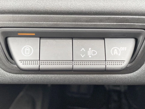 Renault Captur techno Eco-G 100cv (74 kW)