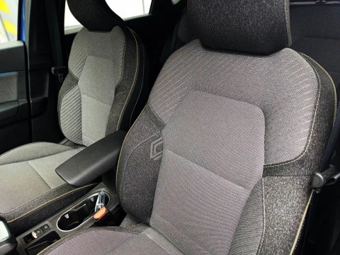 Renault Captur TECHNO ETECH FULL HYBRID 145CV