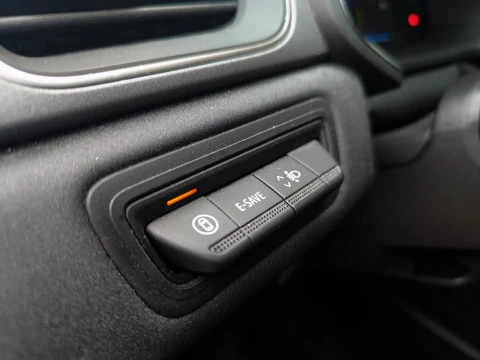 Renault Captur TECHNO ETECH FULL HYBRID 145CV