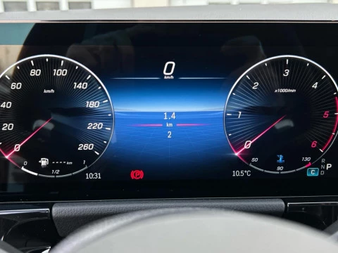 Mercedes-Benz GLA  200 D