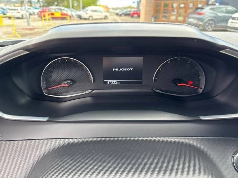 Peugeot 2008 Allure Pack BlueHDI 81kW (110CV)