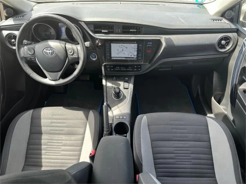 Toyota Auris hybrid 140H Feel!