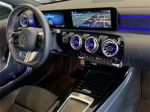 Mercedes-Benz CLA 200 d Shooting Brake