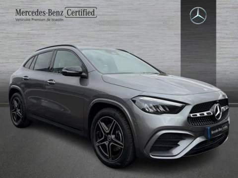 Mercedes-Benz GLA  200 d