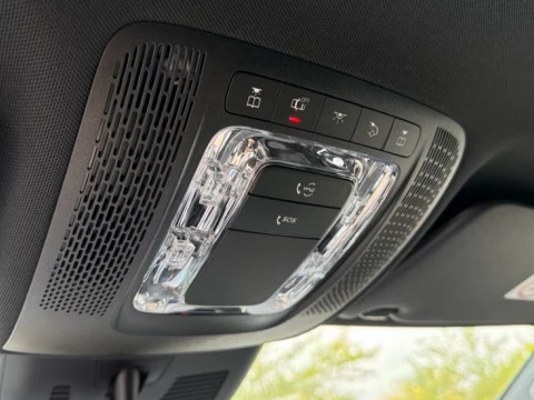 Mercedes-Benz GLA  200 d