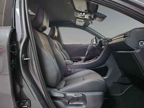 Lexus LBX 1.5 136cv HEV Elegant+ Black