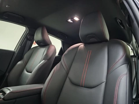 Lexus LBX 1.5 136cv HEV Elegant+ Black