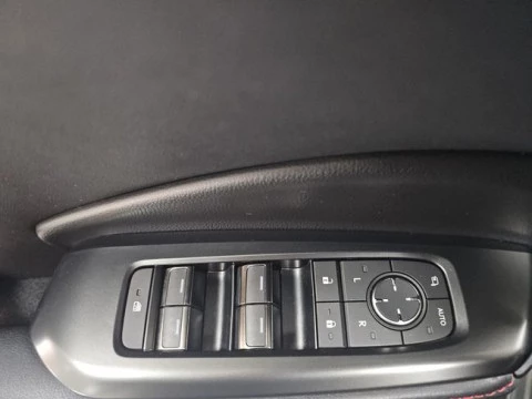 Lexus LBX 1.5 136cv HEV Elegant+ Black