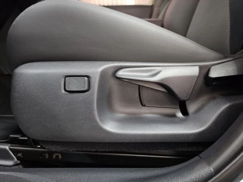 Lexus LBX 1.5 136cv HEV Elegant+ Black