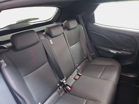 Lexus LBX 1.5 136cv HEV Elegant+ Black